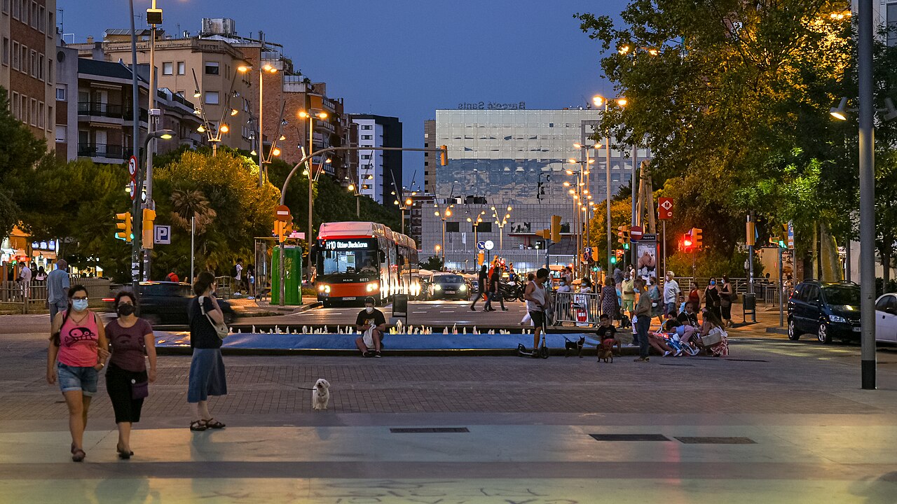Passeig de Sant Antoni junto a la Rambla de Sants en Barcelona